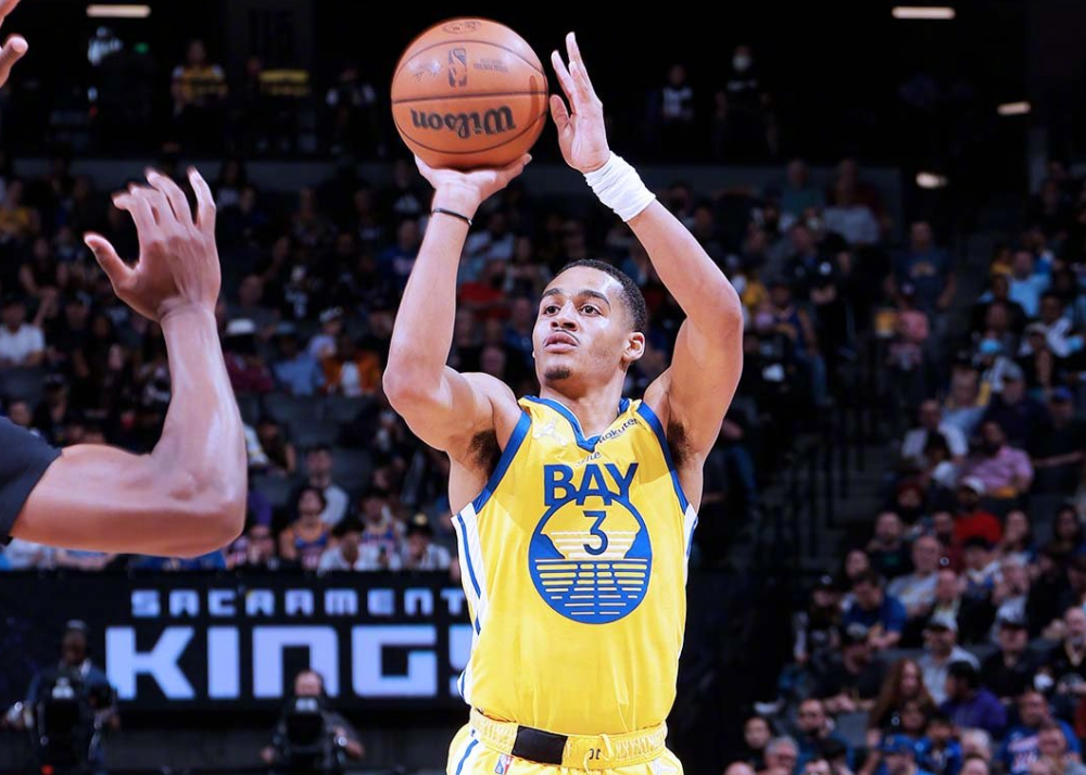 西班牙队观众热烈欢呼!,西亚卡姆迎来五赛季出色发挥全场沸腾不已 西班牙队观众热烈欢呼!,西亚卡姆迎来五赛季出色发挥全场沸腾不已