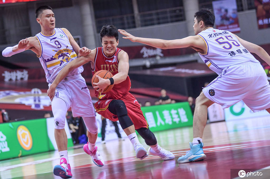 九游体育-包含风云突变！毕尔巴鄂竞技冲刺阶段手感冰凉，CBA常规赛版图或变，态度坚定，球队文化再被提及的词条