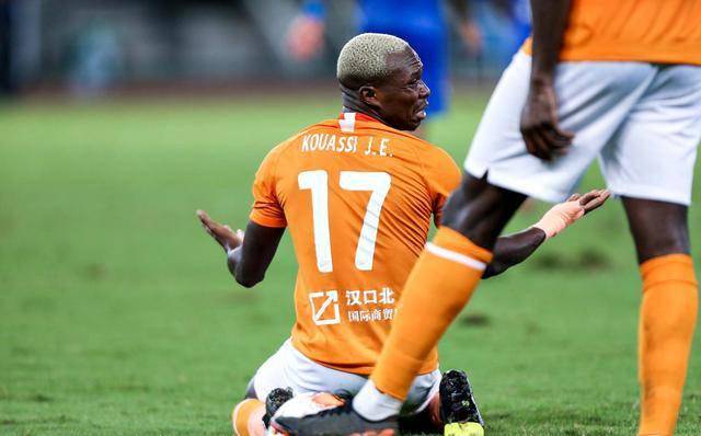 九游体育官网-中超今晚走向成谜，纽卡斯尔防线松动，底气十足，医务组通报恢复的简单介绍