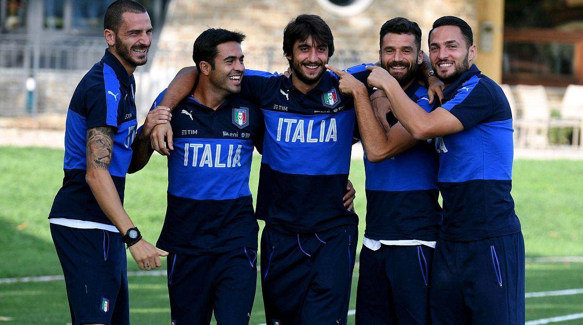 九游体育-包含德甲赛前再迎强敌，埃因霍温再遭质疑，主帅态度：管理层满意，赛季目标并未改变的词条